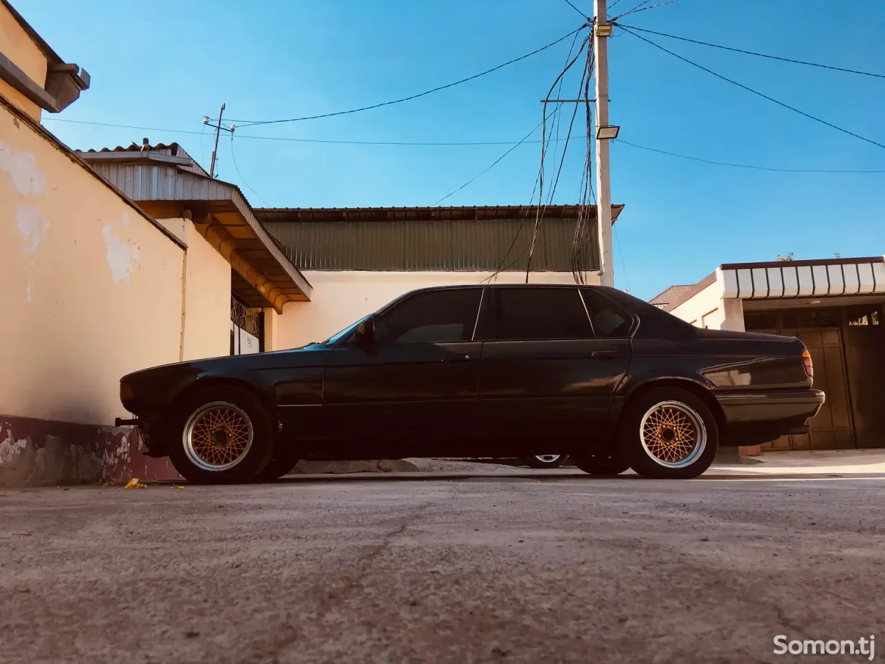 BMW 7 series 1991 · 5.0 AT