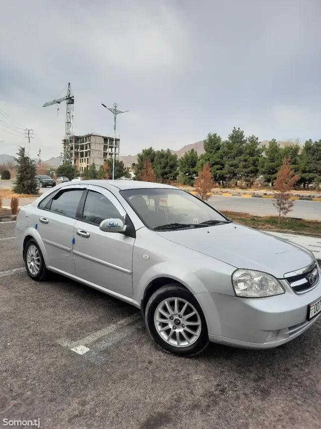 Daewoo Lacetti 2005 · 1.8 AT