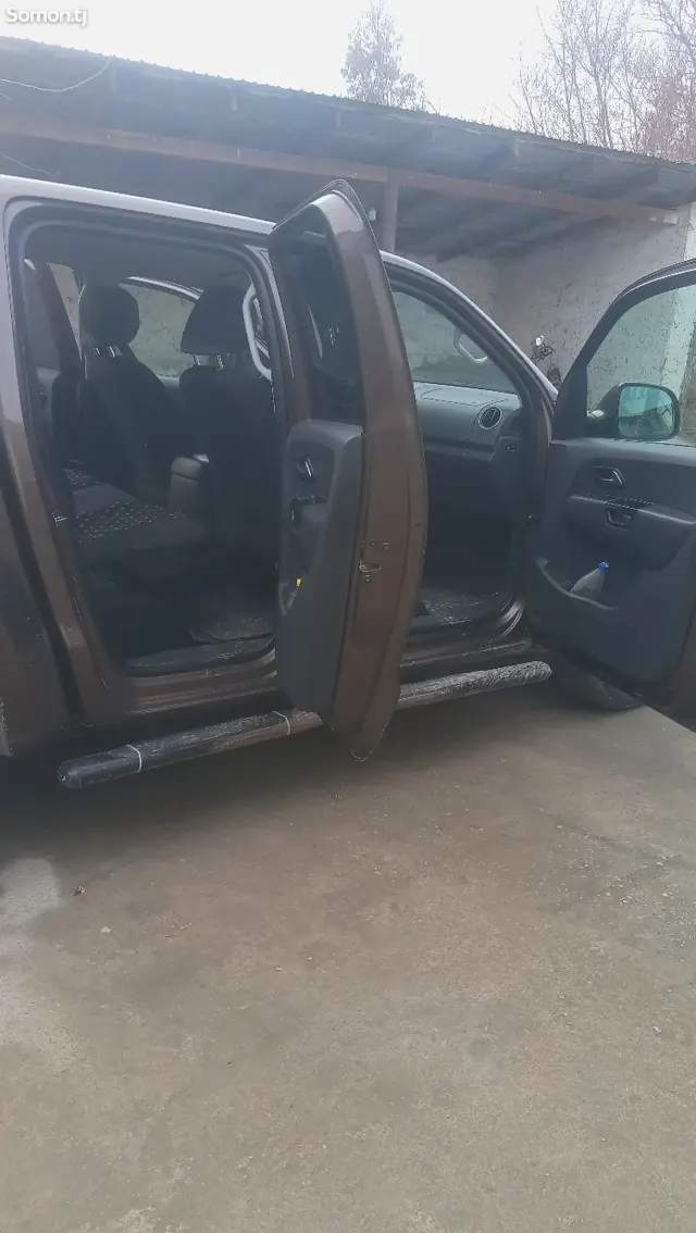 Volkswagen Amarok 2012 · 2.0 MT