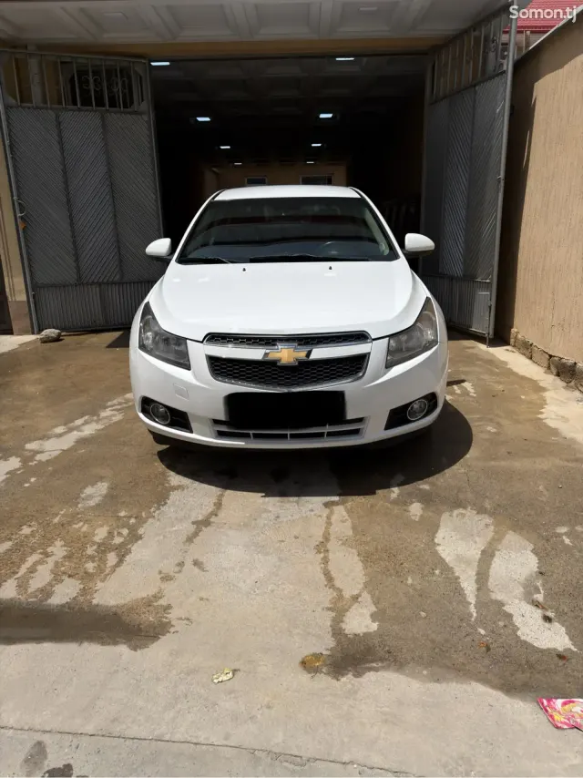 Chevrolet Cruze 2010 · 1.8 AT