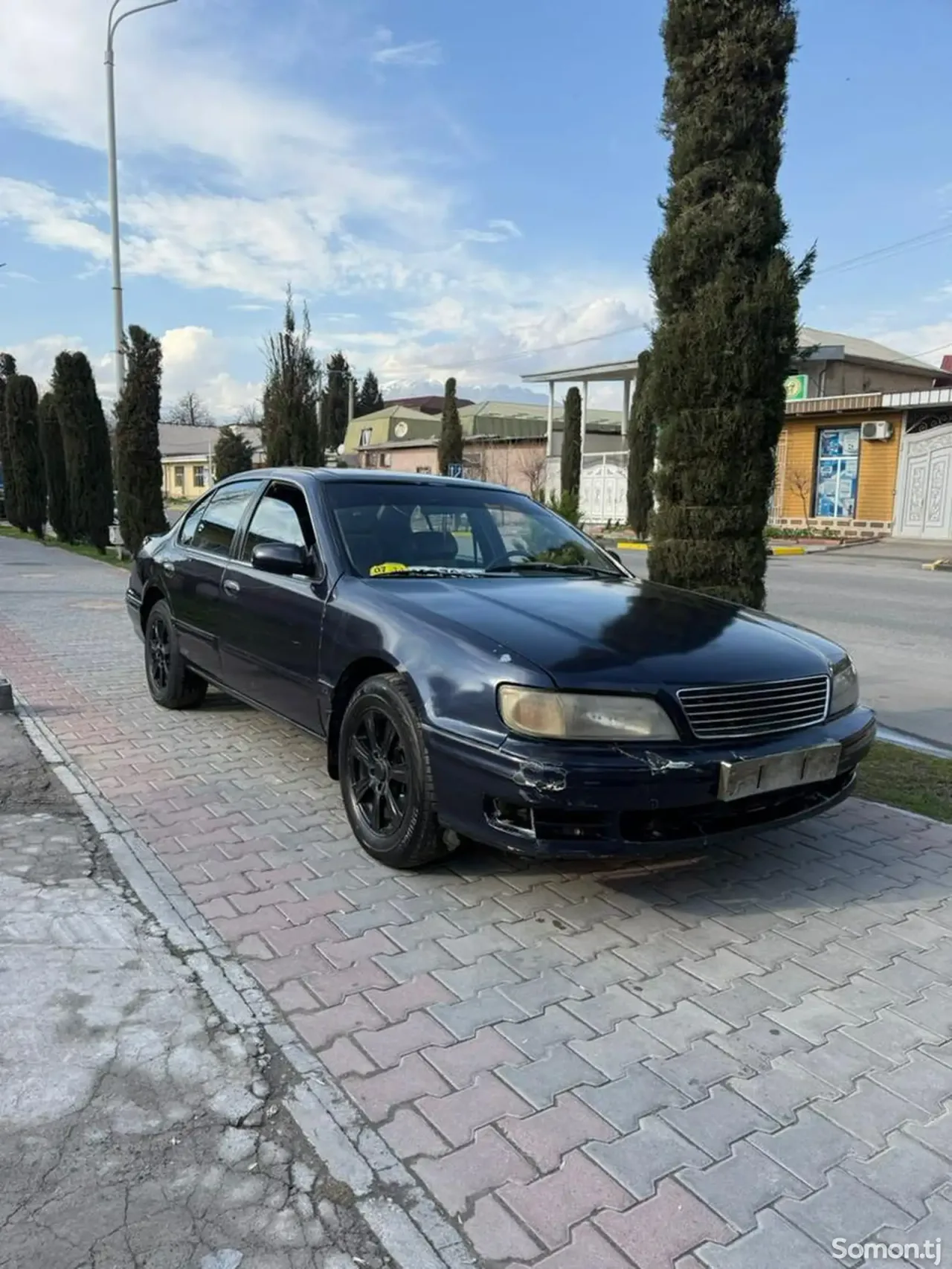 Nissan Maxima 1999 · 1.8 AT