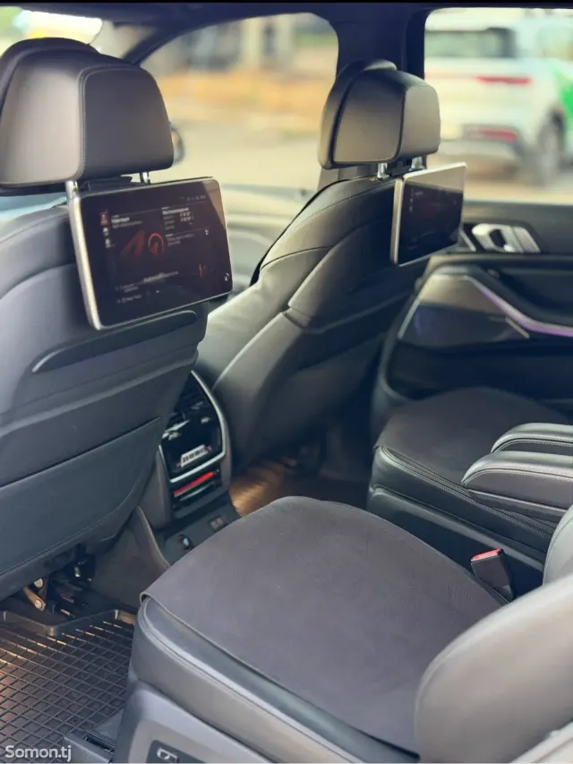 BMW X7 2020 · 3.0 AT