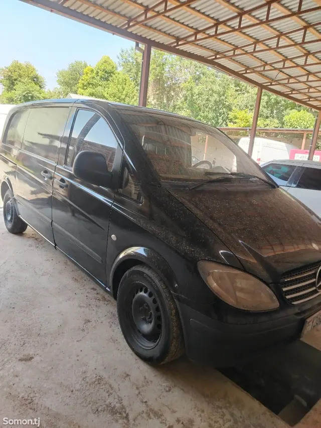 Mercedes-Benz Vaneo 2009 · 2.2 MT