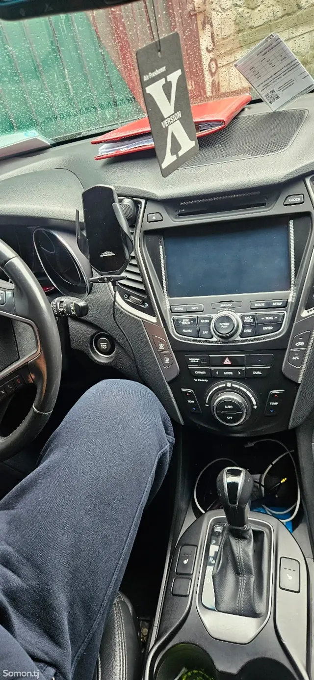 Hyundai Santa Fe 2015 · 2.0 AT
