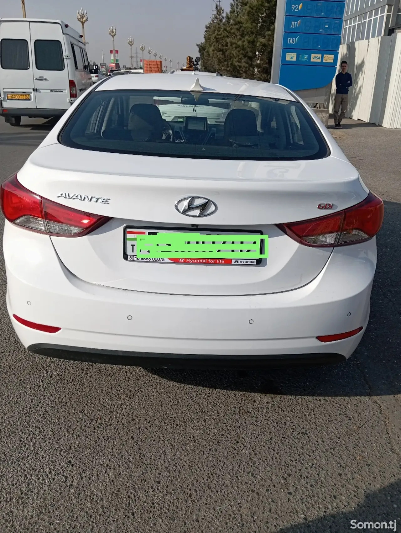 Hyundai Avante 2014 · 1.6 AT
