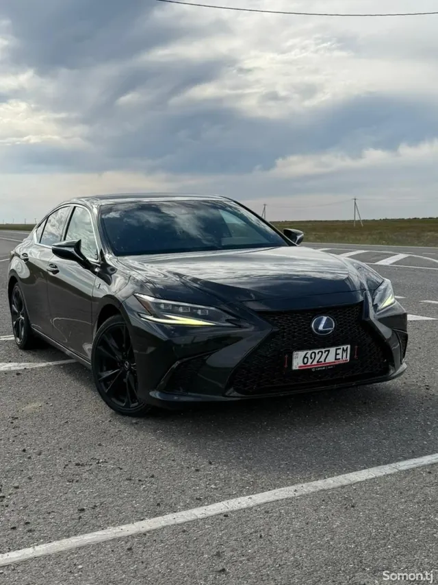 Lexus ES series 2023 · 2.5 AT