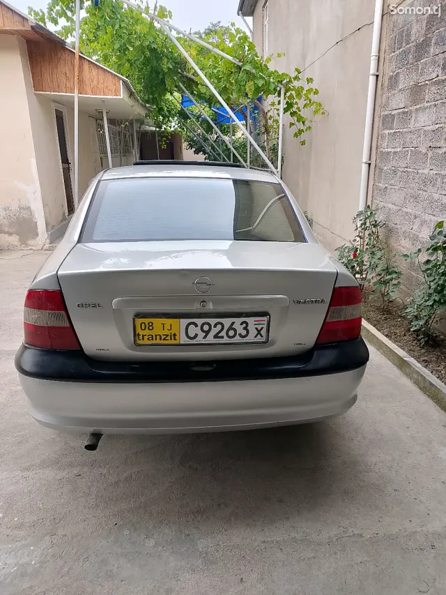 Opel Vectra B 1997 · 1.6 MT