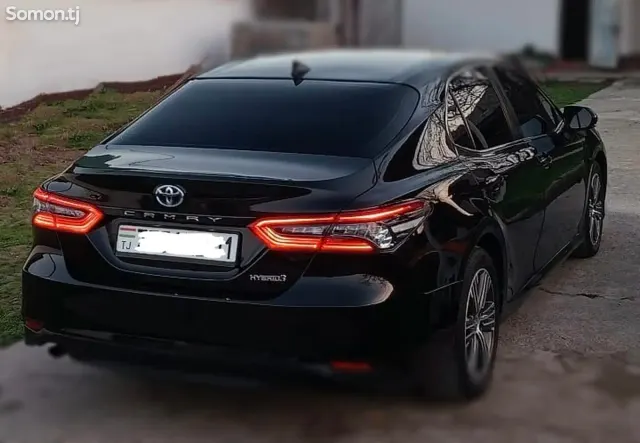 Toyota Camry 2020 · 2.5 AT