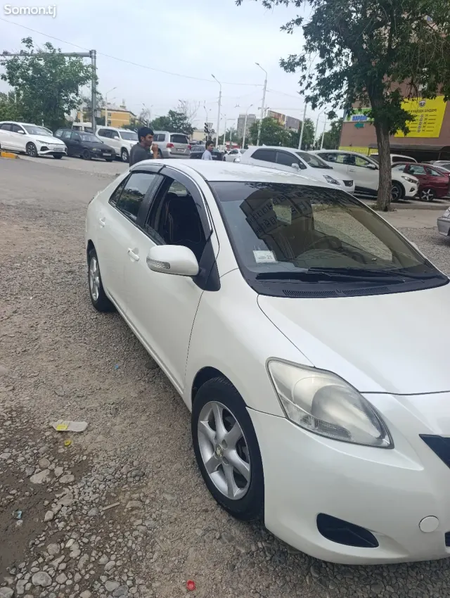 Toyota Belta 2009 · 1.3 AT