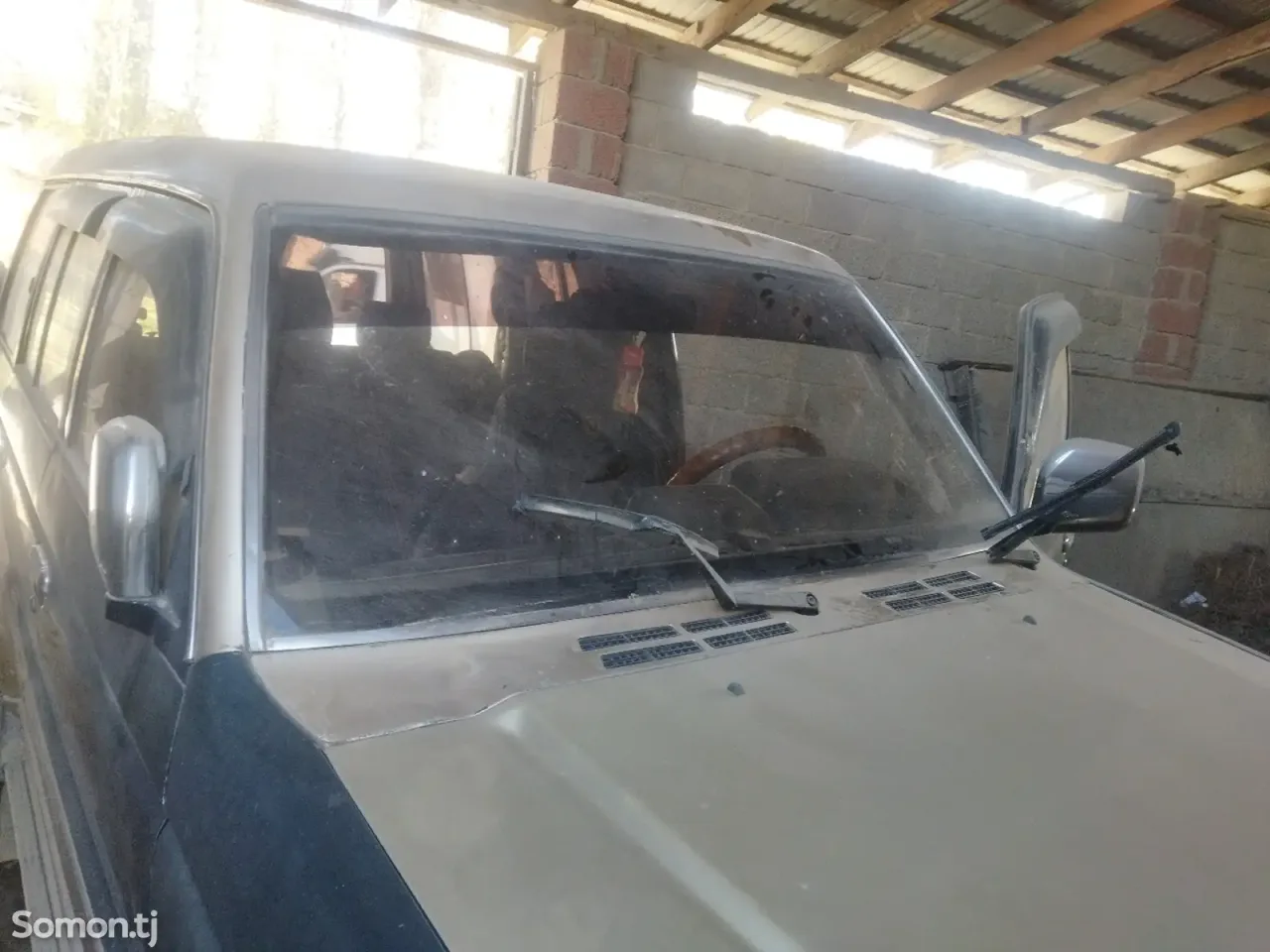 Mitsubishi Pajero JR 1997 · 1.6 MT