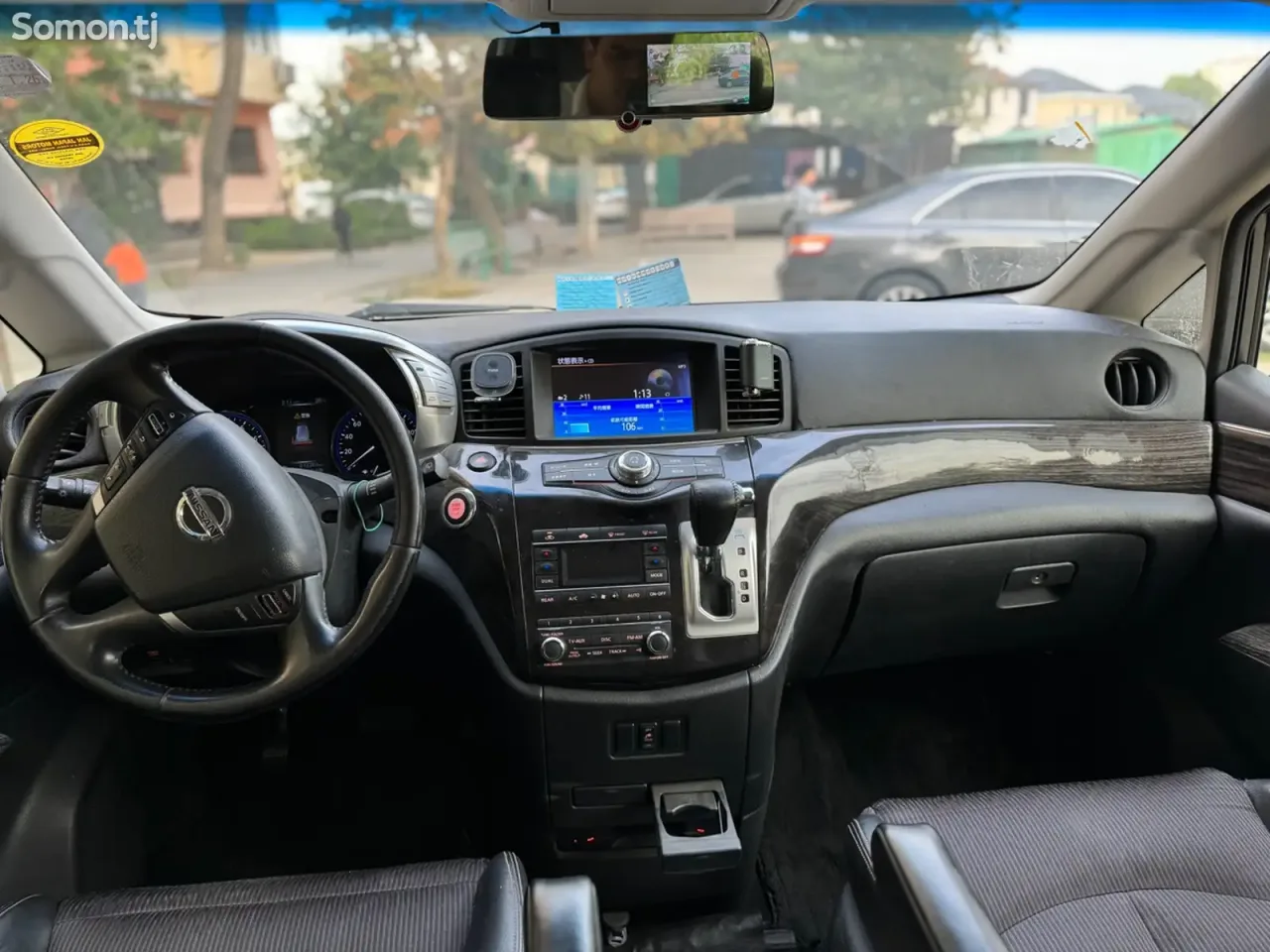 Nissan Elgrand 2014 · 2.5 AT