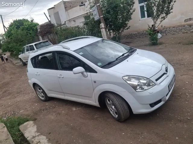 Toyota Corolla Verso 2007 · 1.8 MT