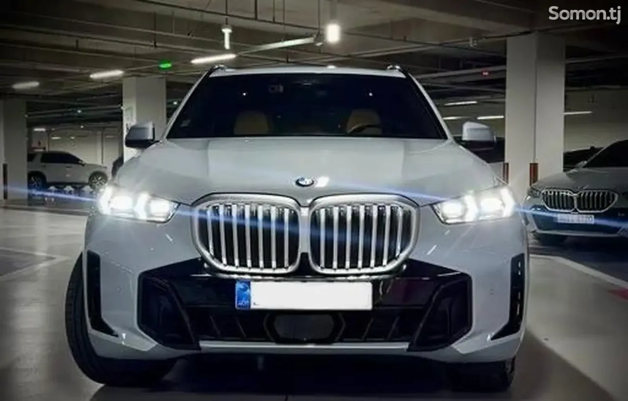 BMW X5 M 2026 · 3.0 AT