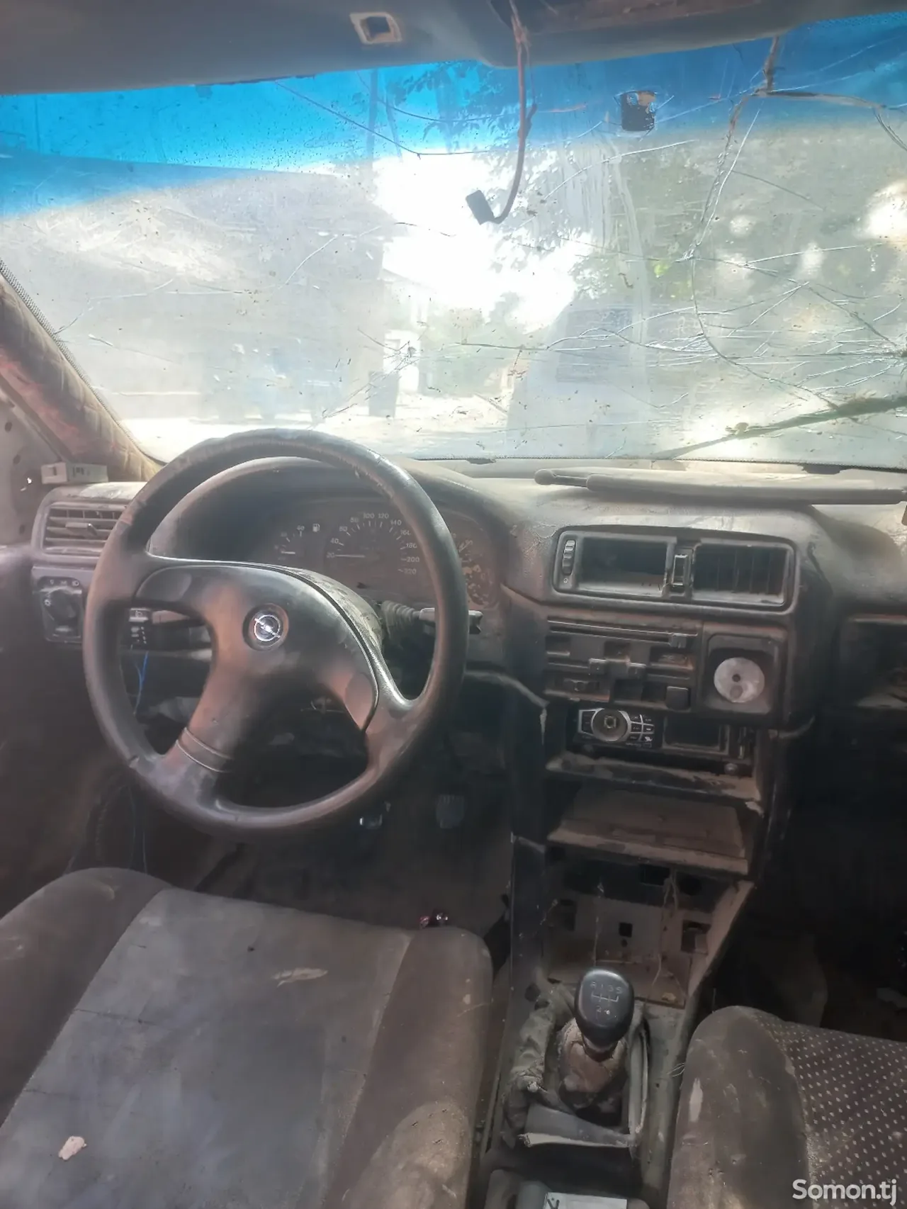 Opel Vectra A 1993 · 1.6 MT