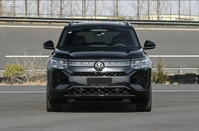 Volkswagen Touran 2025 · 2.0 AT