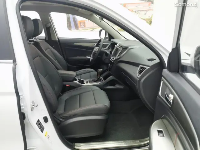 Changan CS75 2016 · AT