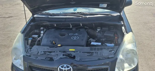 Toyota Verso 2008 · 2.2 MT