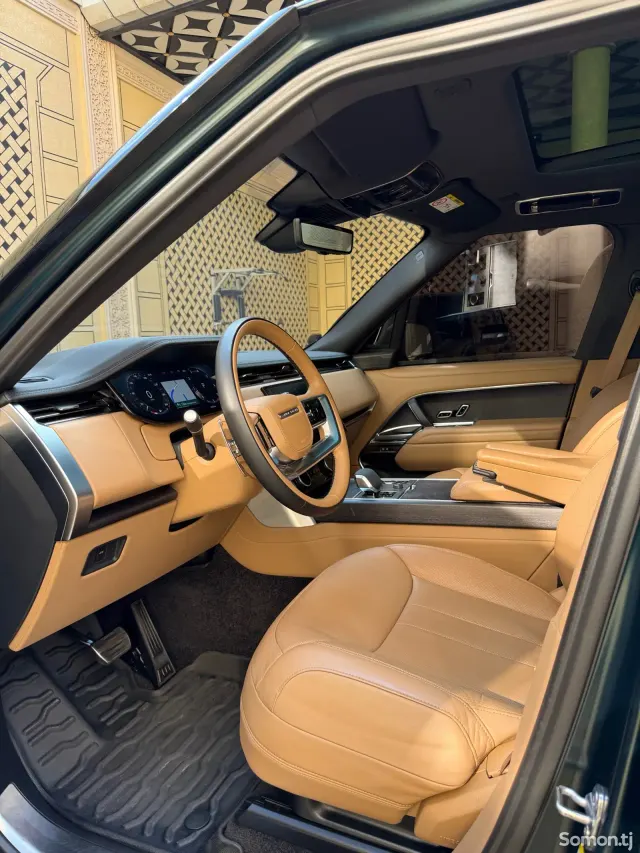 Land Rover Vogue 2024 · 4.4 AT