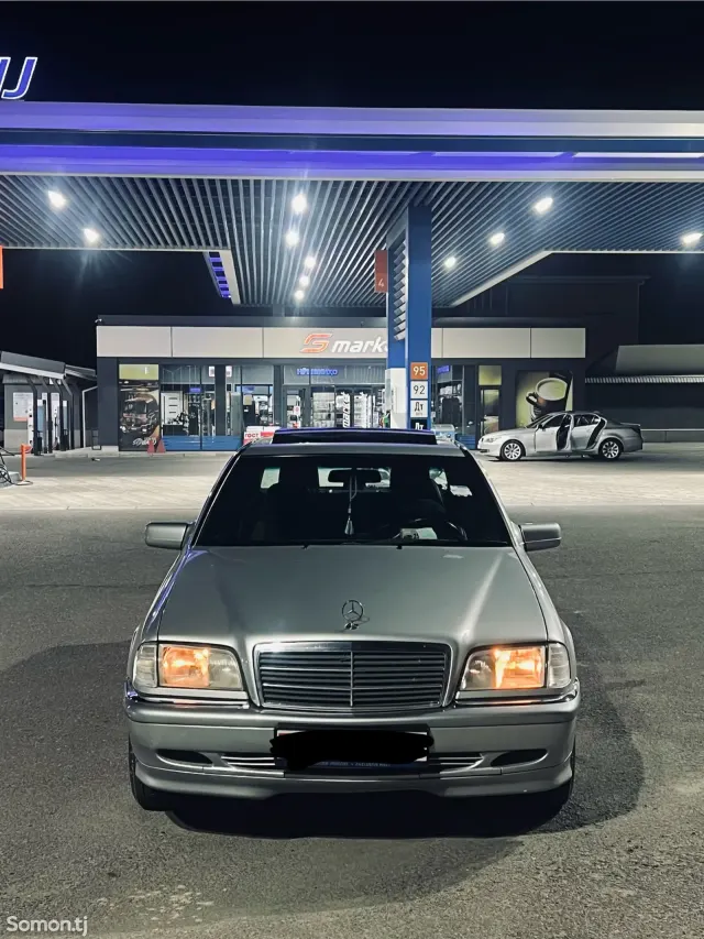 Mercedes-Benz C class 1999 · 2.0 AT