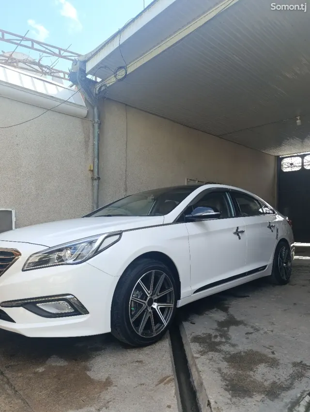 Hyundai Sonata 2014 · 2.0 AT