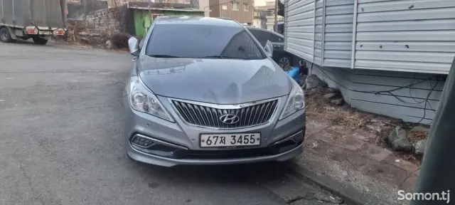 Hyundai Grandeur 2015 · 2.4 AT