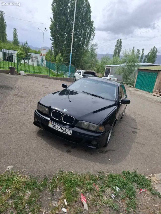 BMW 5 series 2000 · 3.5 AT