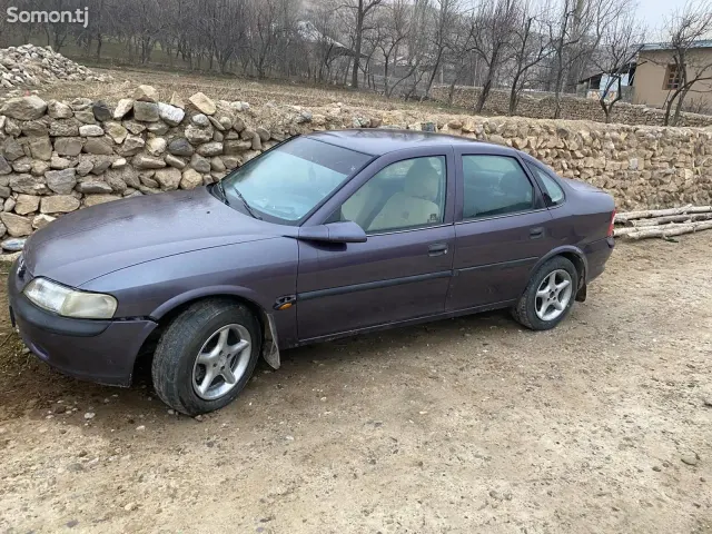 Opel Vectra B 1998 · 1.6 MT