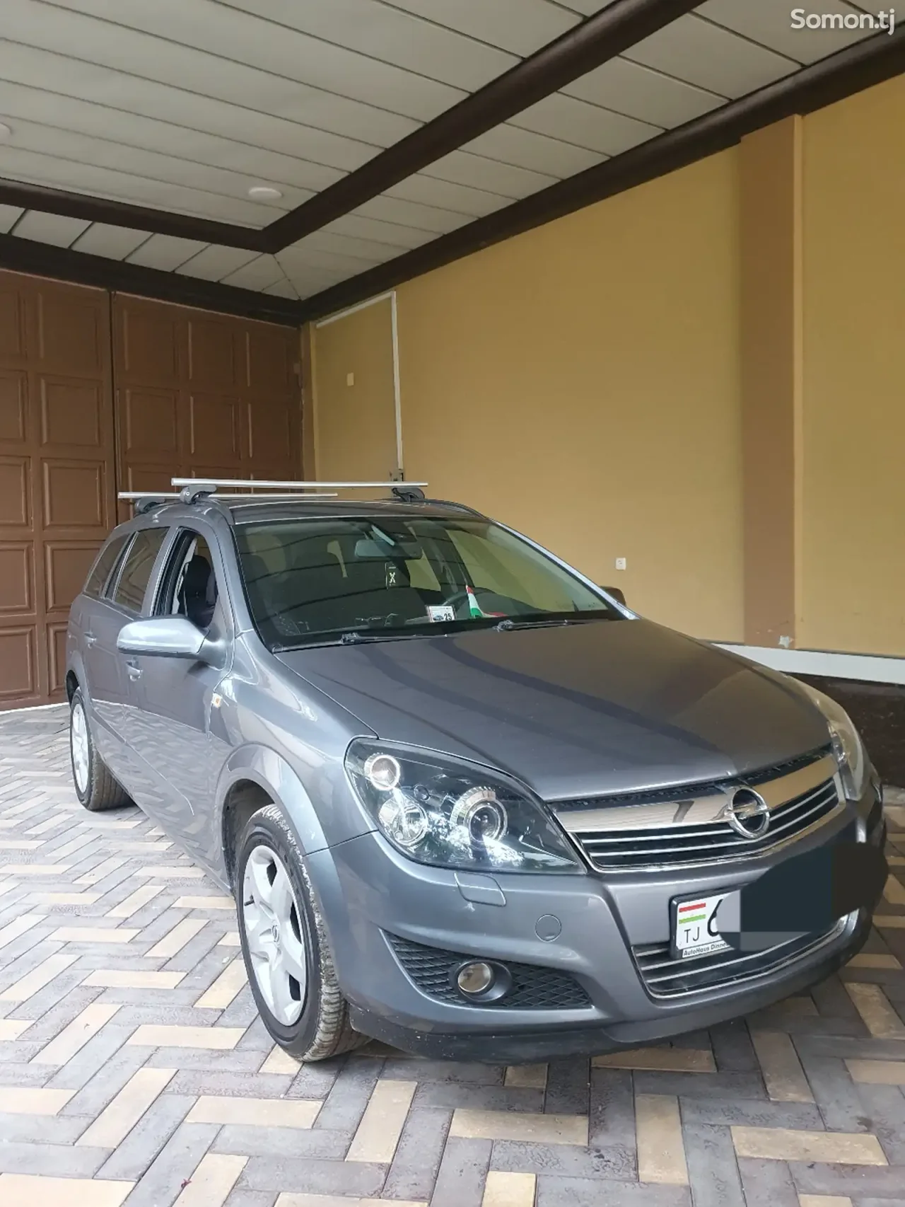 Opel Astra H 2007 · 1.6 MT