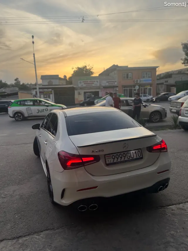 Mercedes-Benz A class 2019 · 2.2 CVT