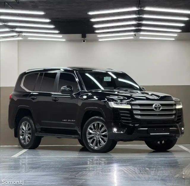 Toyota Land Cruiser 2025 · 3.5 AT