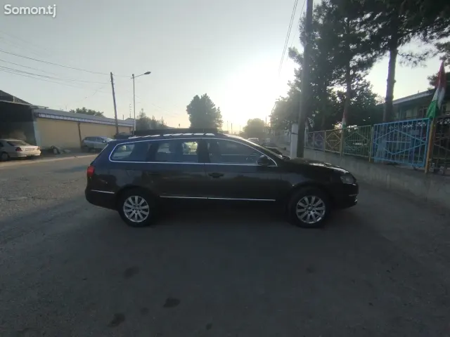 Volkswagen Passat 2007 · 2.0 MT
