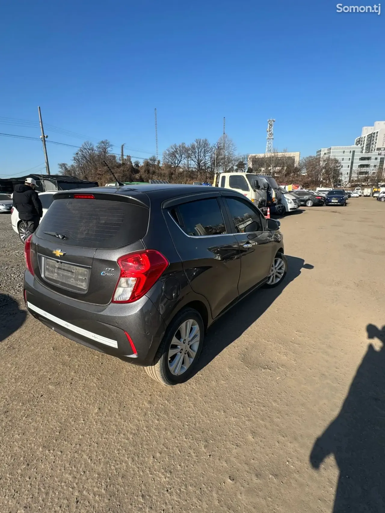 Chevrolet Spark 2015 · 1.0 AT