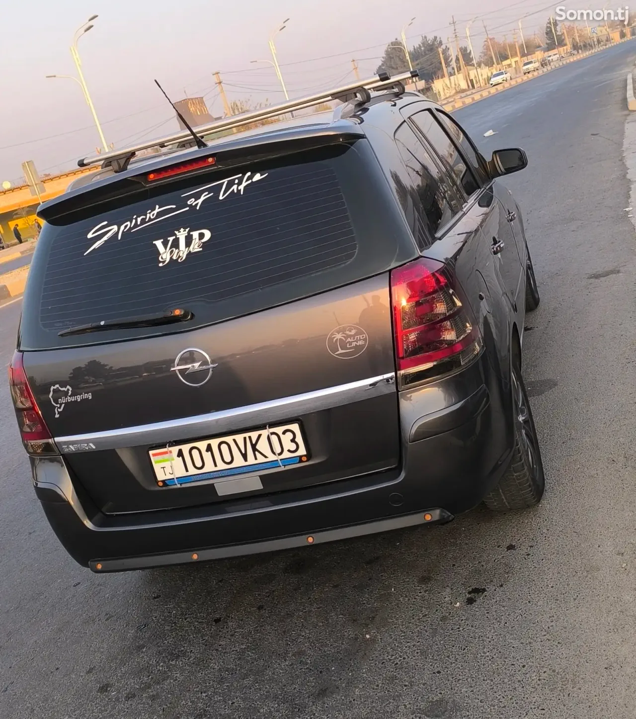 Opel Zafira 2010 · 2.2 AT