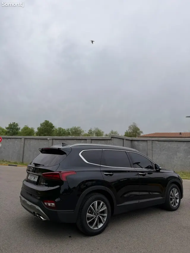 Hyundai Santa Fe 2018 · 2.2 AT
