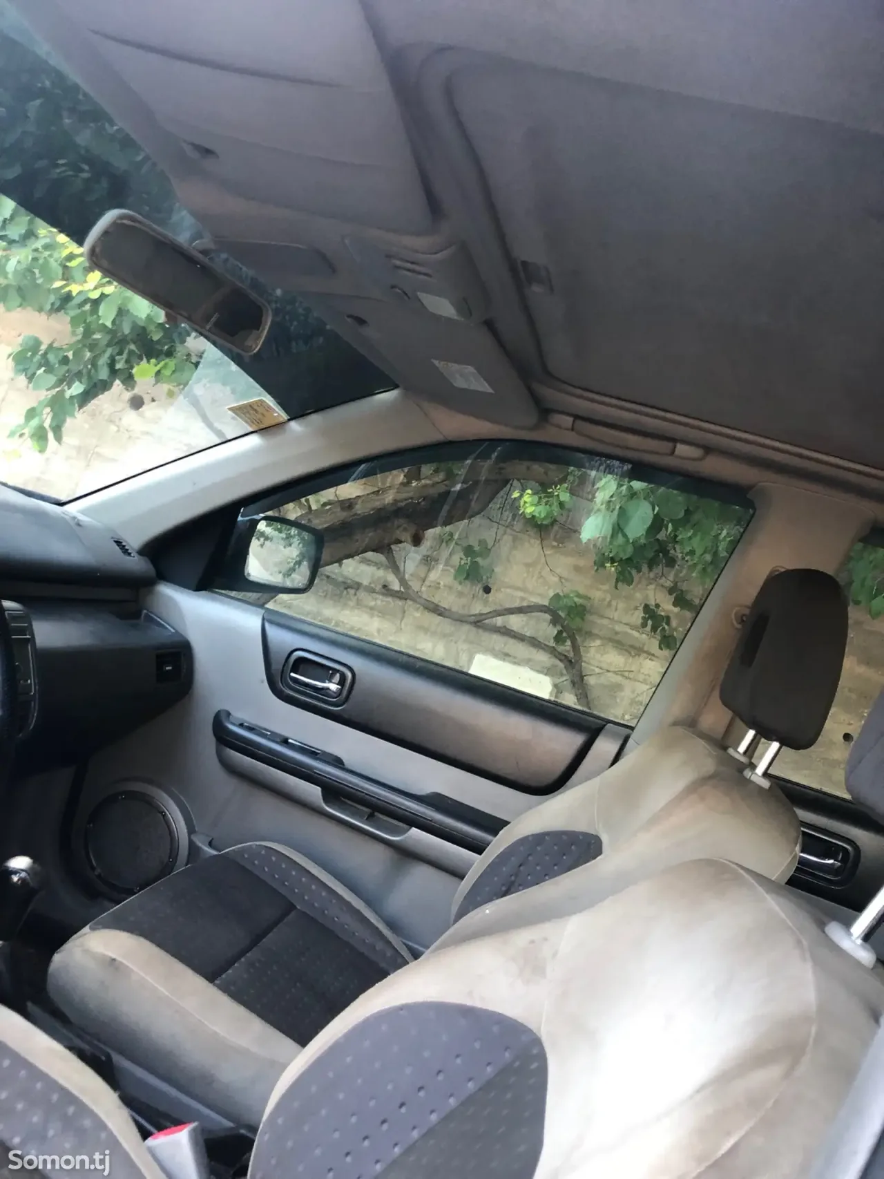 Nissan X-Trail 2002 · 2.0 MT