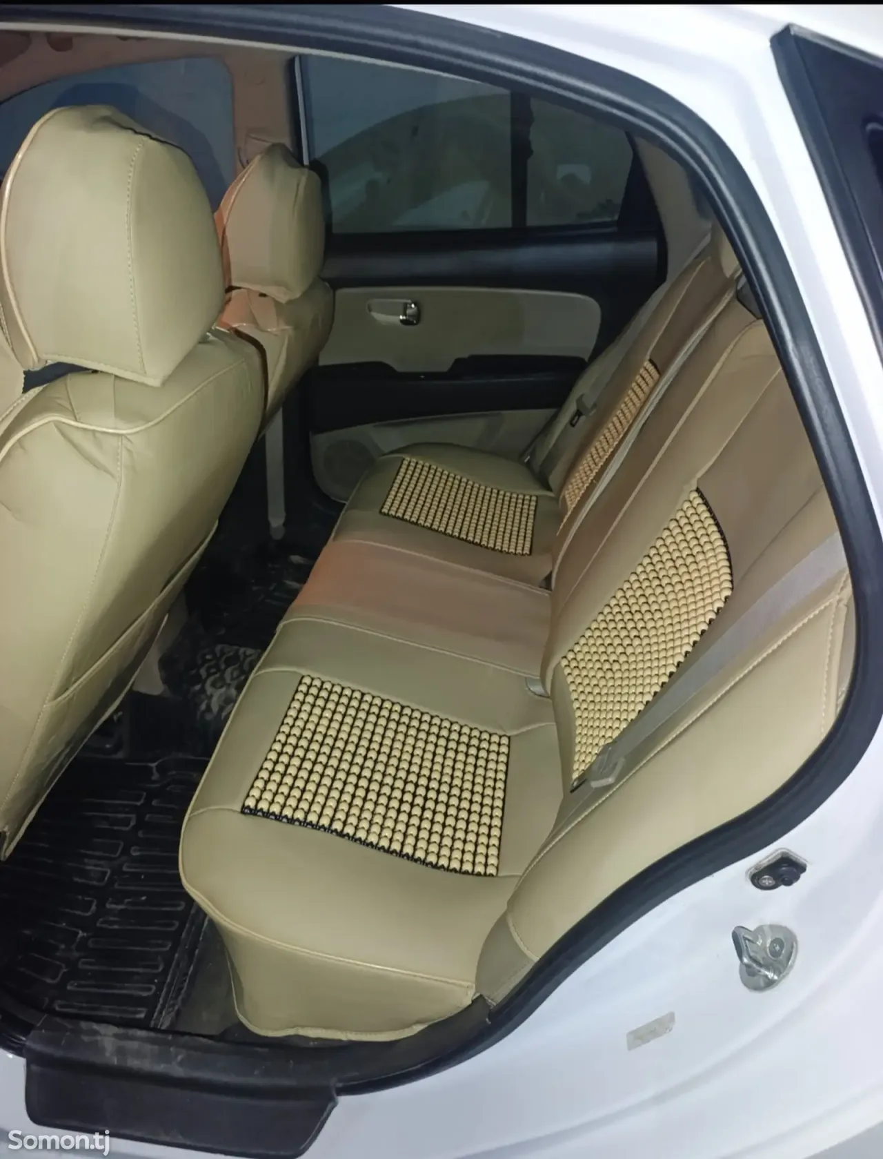 Hyundai Elantra 2010 · 1.8 AT