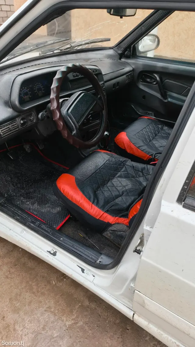 Lada (ВАЗ) 2115 2005 · 1.6 MT
