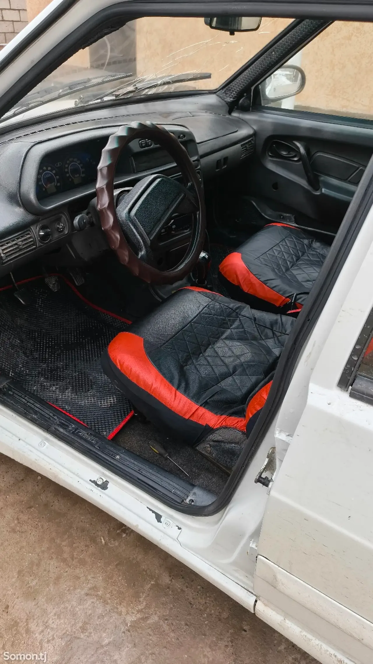 Lada (ВАЗ) 2115 2005 · 1.6 MT