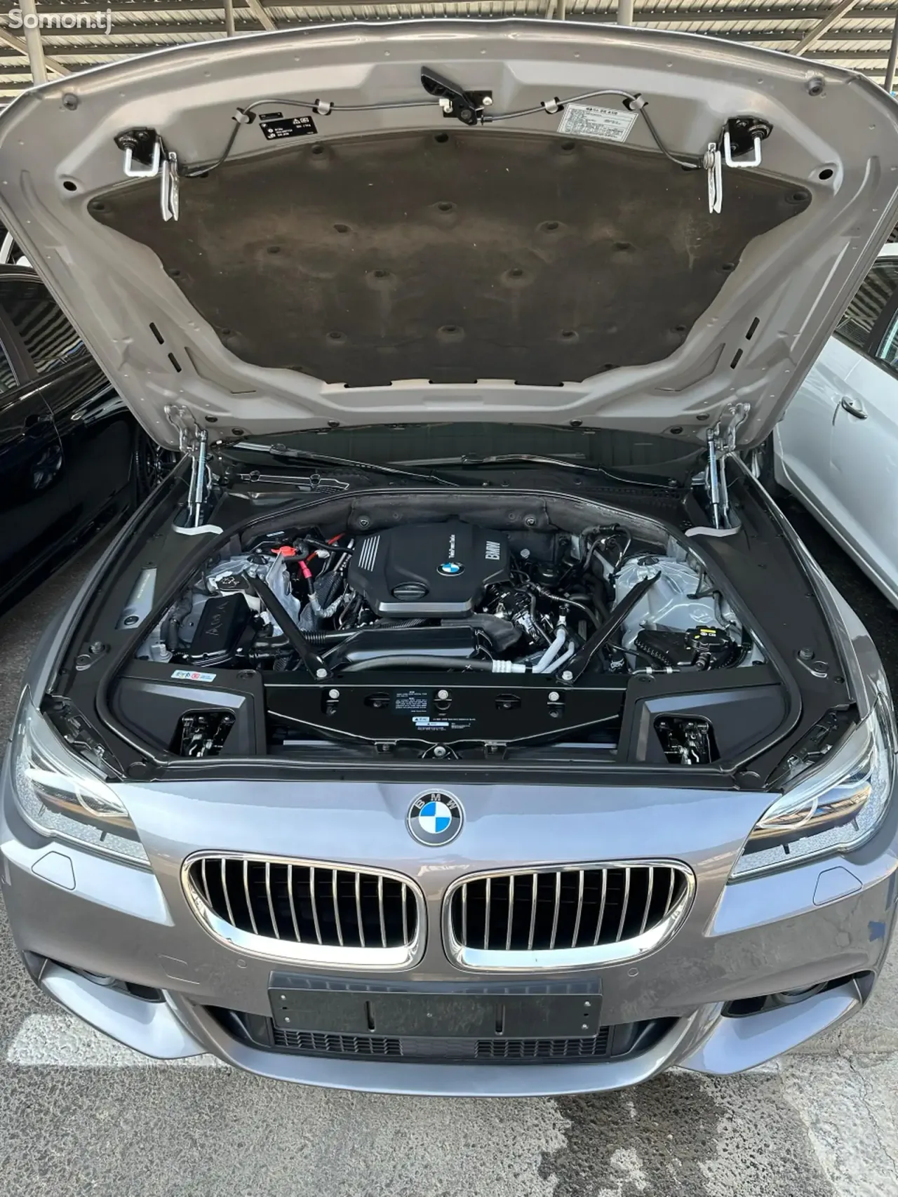 BMW 5 series 2016 · 2.0 AT