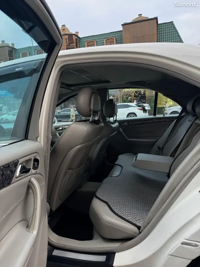 Mercedes-Benz C class 2005 · 2.0 AT