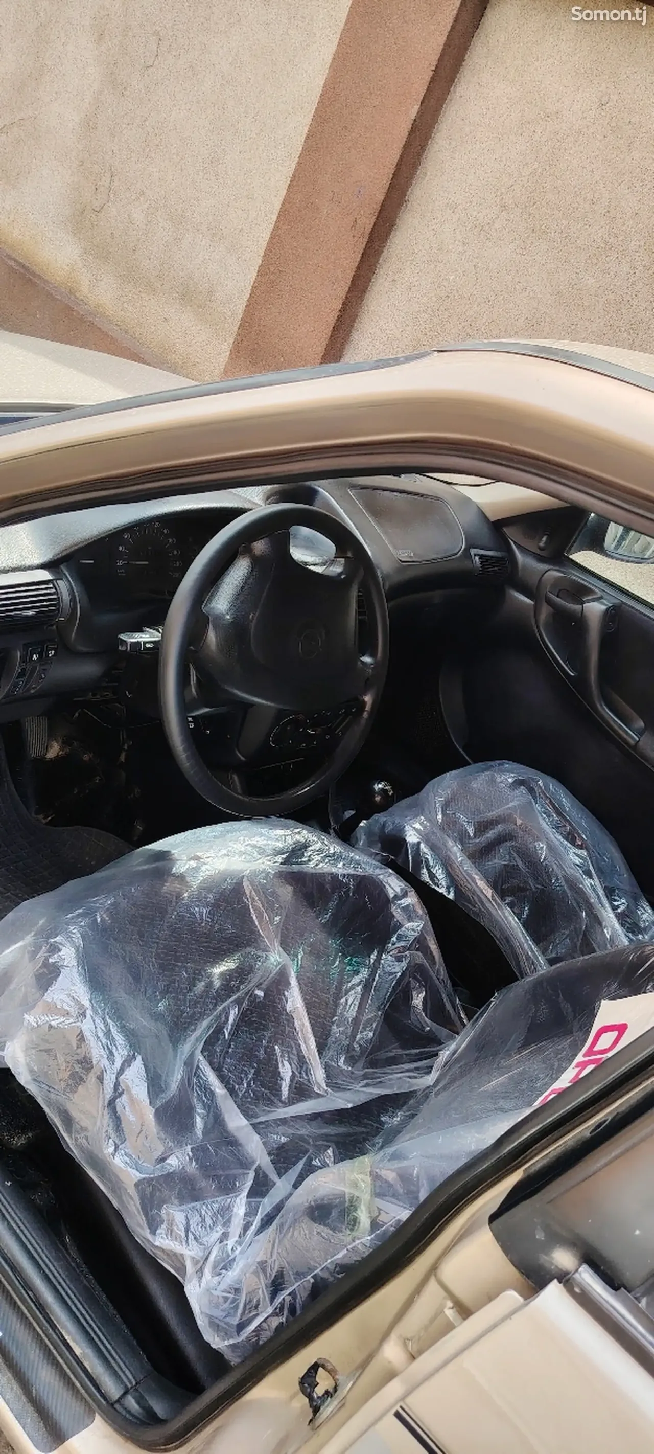 Opel Astra F 1998 · 1.6 MT