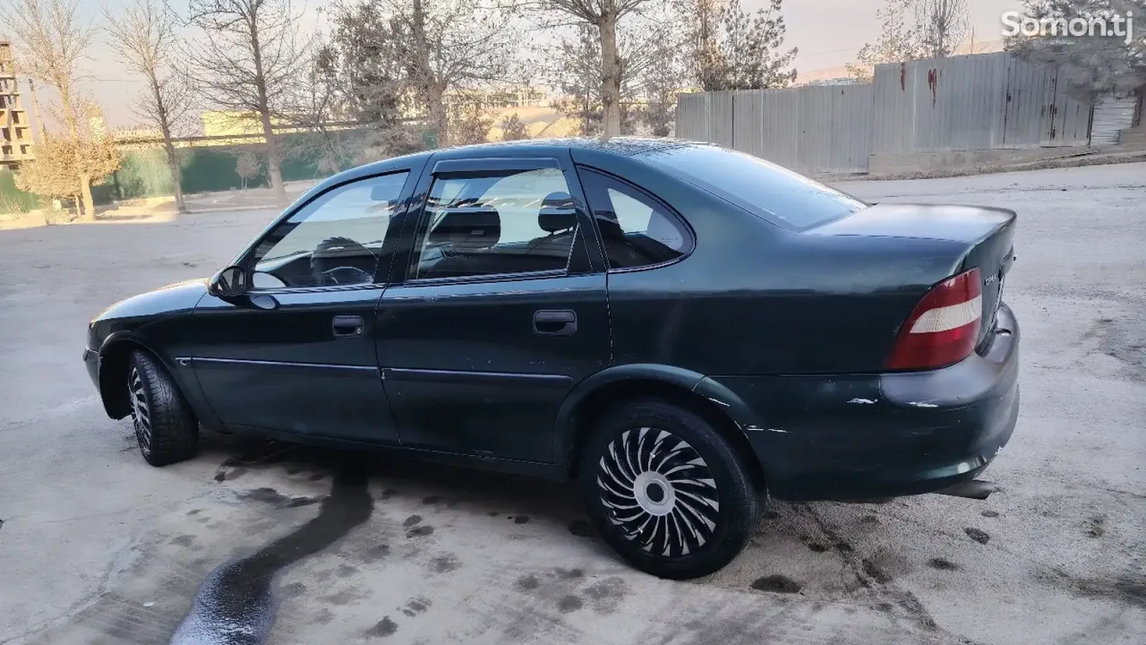 Opel Vectra B 1997 · 1.6 MT