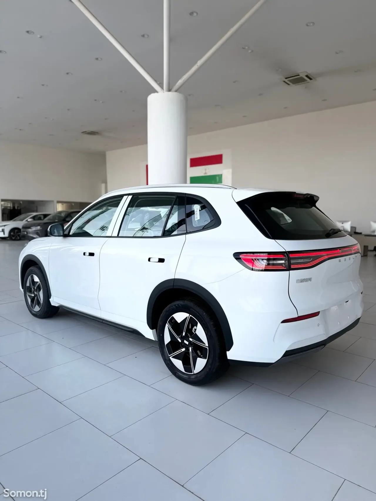 Geely Galaxy E5 2026 · AT