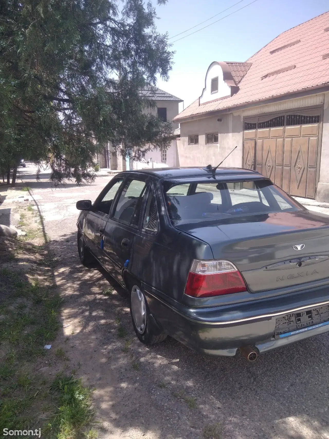 Daewoo Nexia 1995 · 1.6 MT