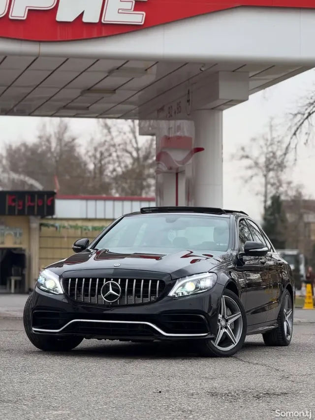 Mercedes-Benz C class 2015 · 2.0 AT