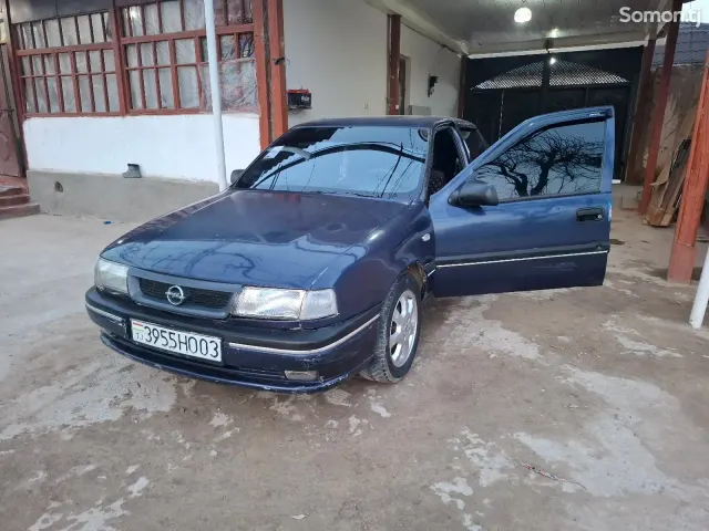 Opel Vectra A 1993 · 1.8 MT