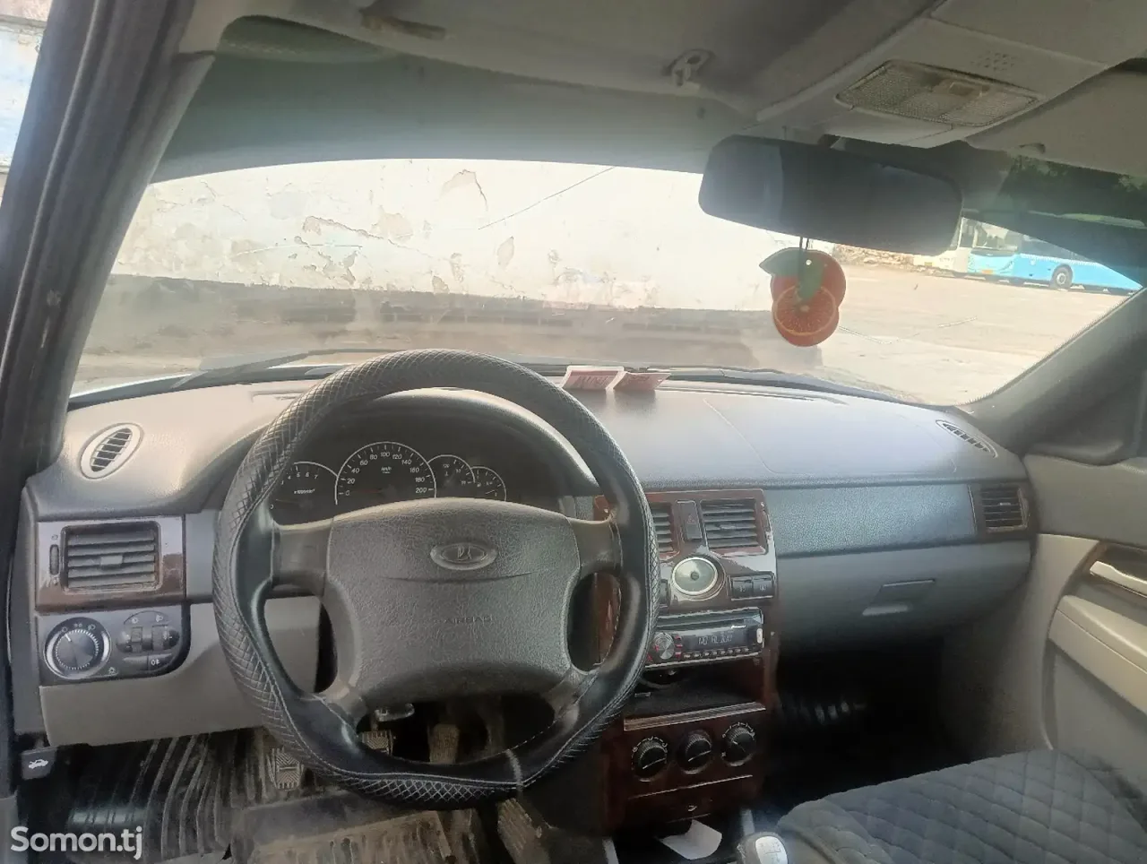 Lada (ВАЗ) Priora 2009 · MT