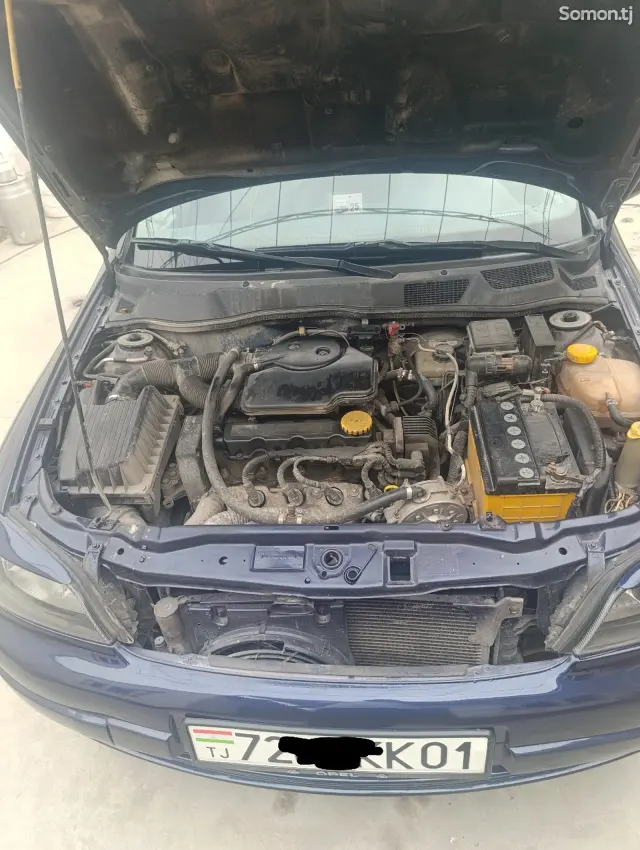 Opel Astra G 1999 · 1.6 MT