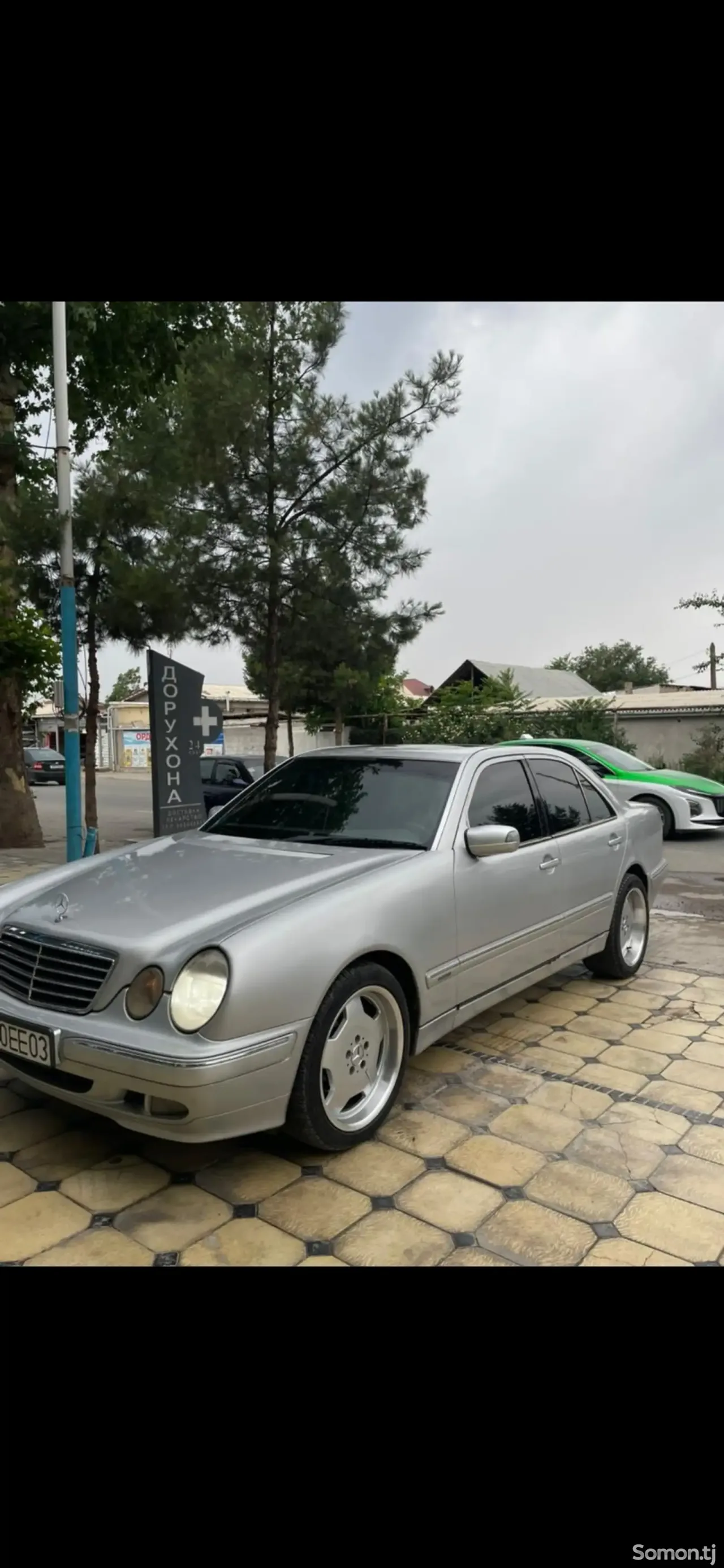 Mercedes-Benz E class 2001 · 3.2 AT