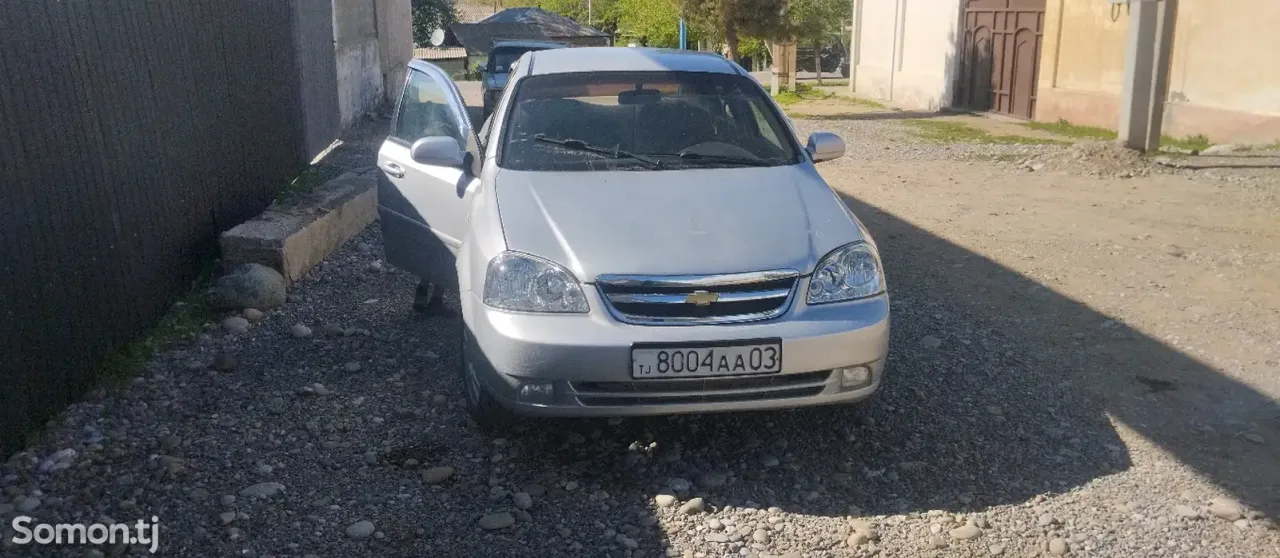 Chevrolet Lacetti 2006 · 1.6 MT